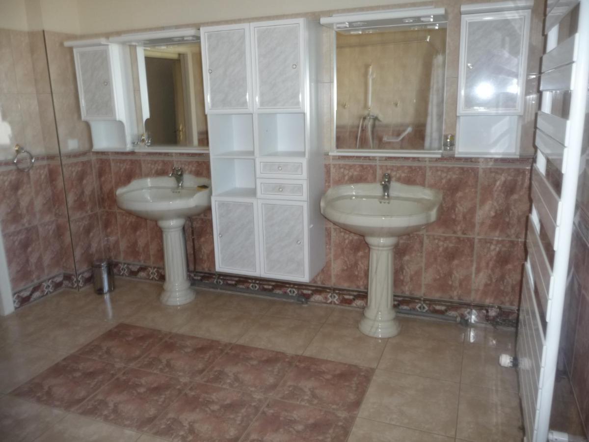 Le Logis Du Der Villa Giffaumont-Champaubert Bagian luar foto